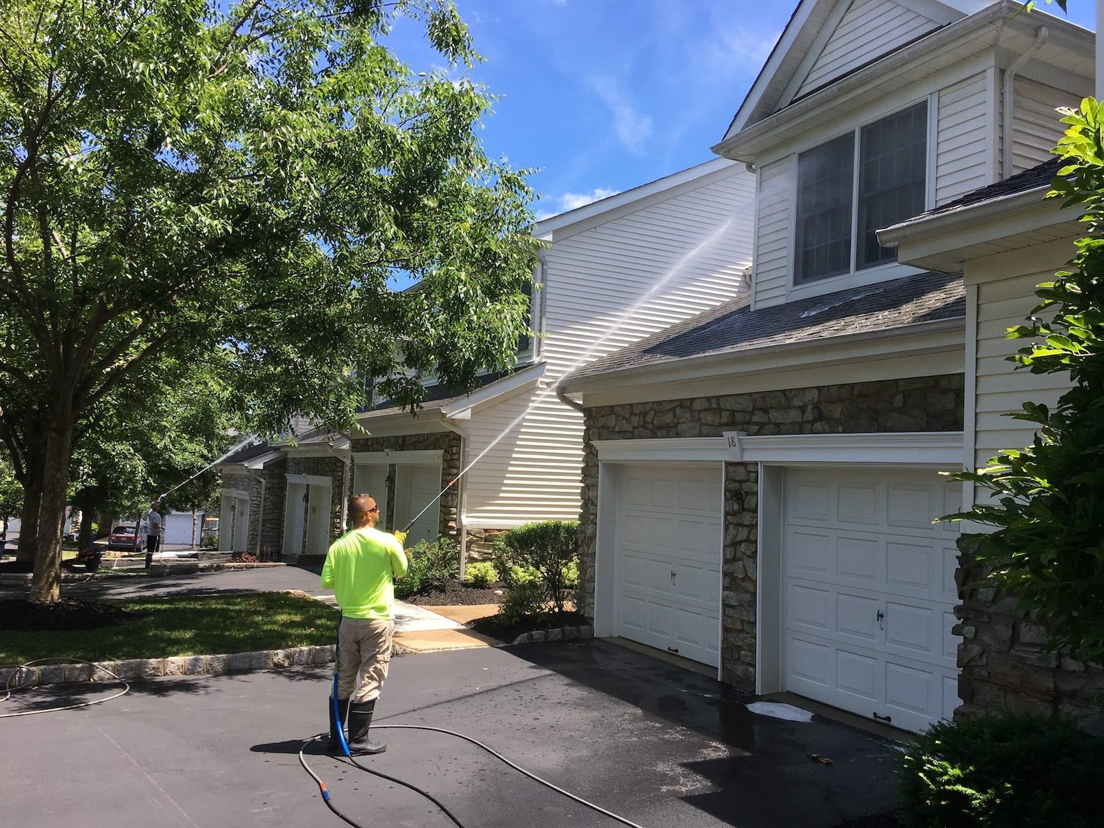 PSI Pressure Washing A multi unit property in new jersey