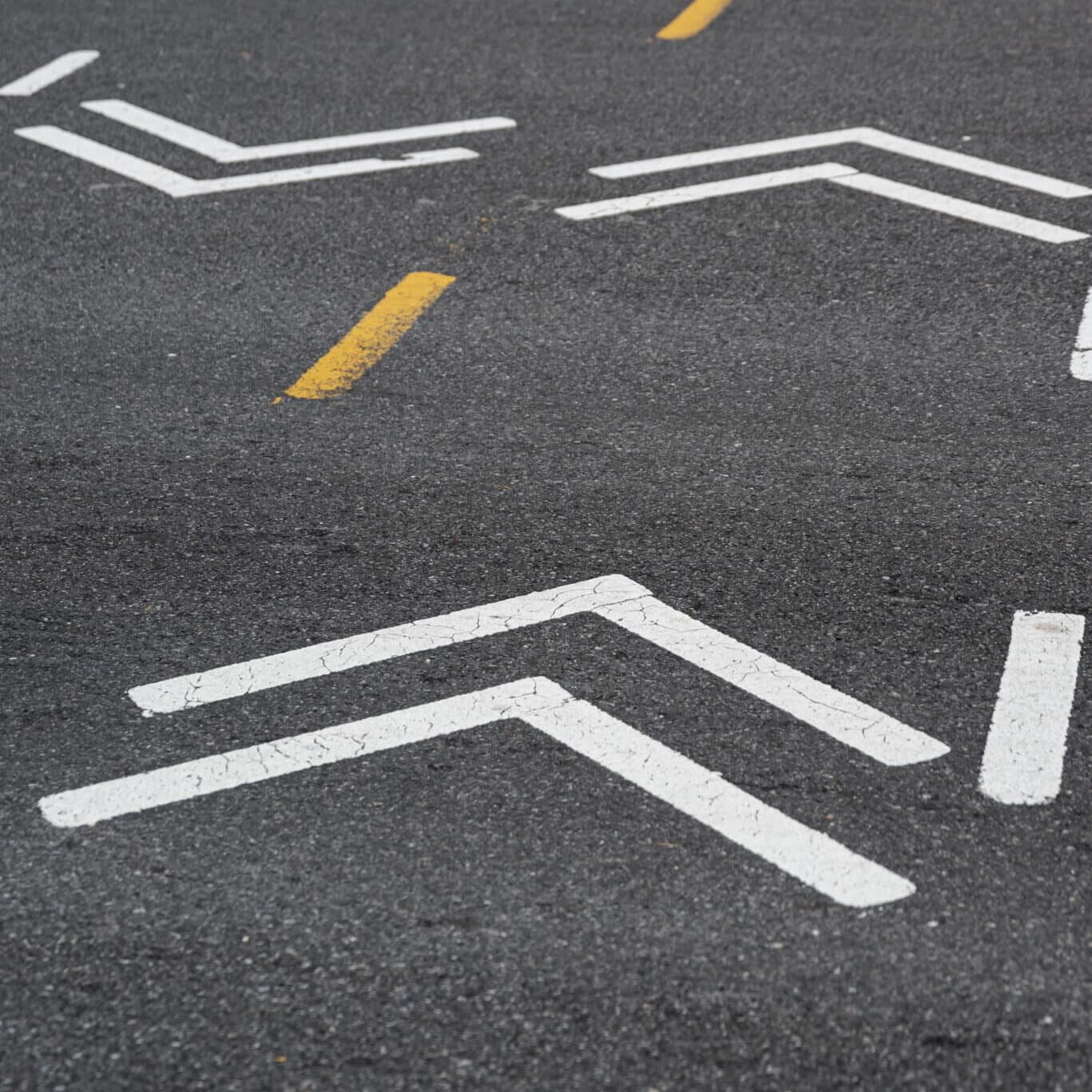bicycle-road-signage-closeup